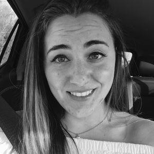 Meet your Posher, Kira